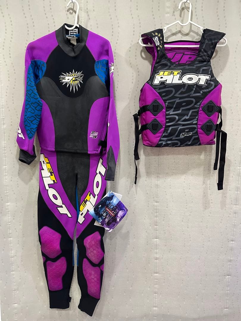 【新品・未使用】JETPILOT ウェットスーツ＆ライフジャケット セット③