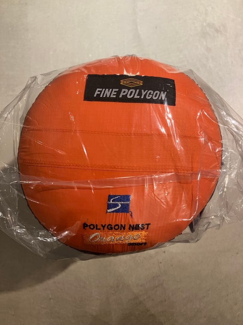 【週末値下】finetrack ポリゴンネストオレンジショート