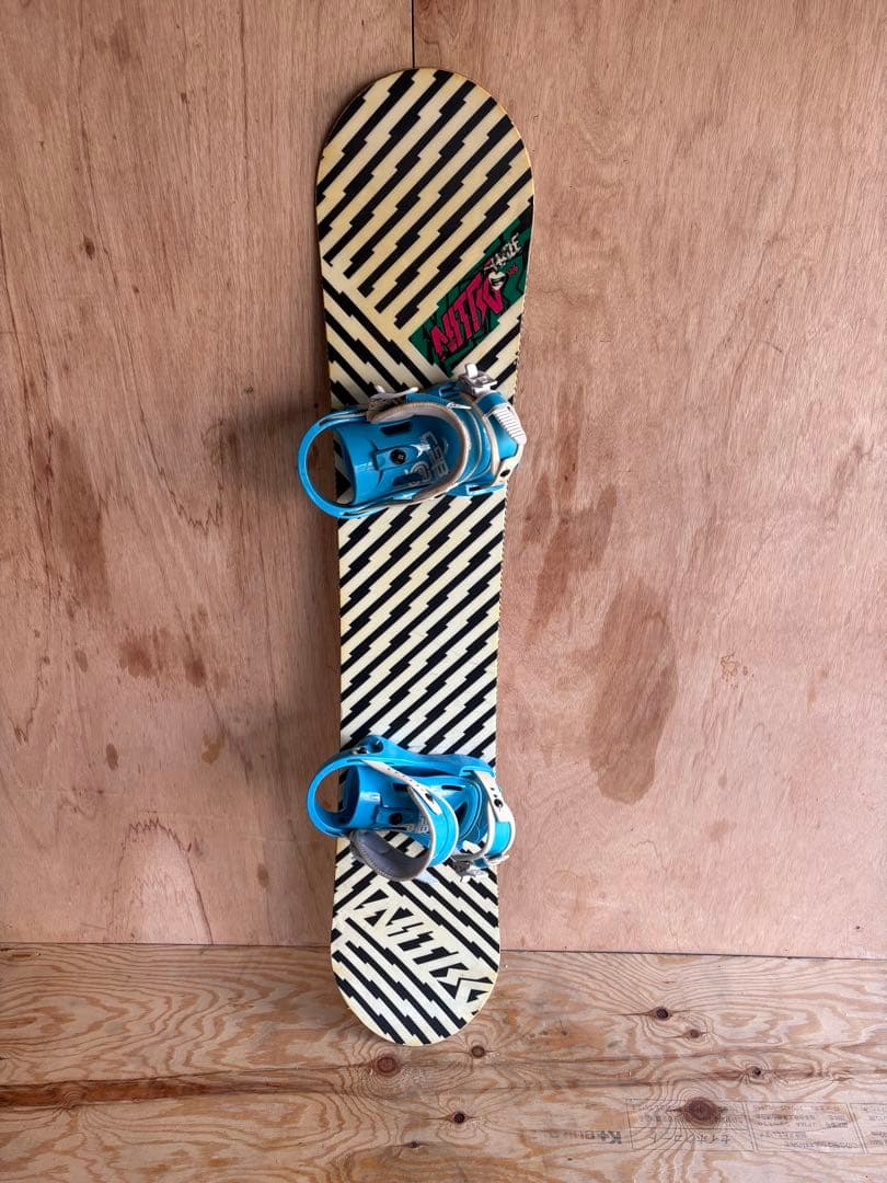 Nitro スノーボード ビンディング付き