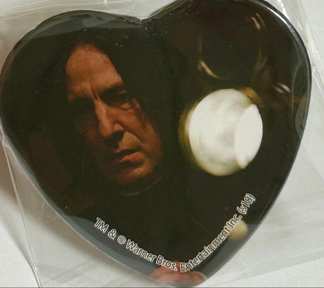 ハリーポッター セブルス・スネイプ ハート缶バッジ　マホウドコロ　レア