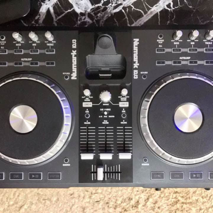Numark iDJ3ジャンクノーパワーアダプター