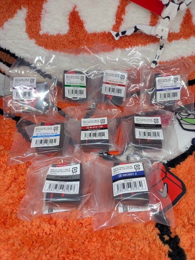 NIKE Air Jordan 1 High 85 MINIATURE ガチャ
