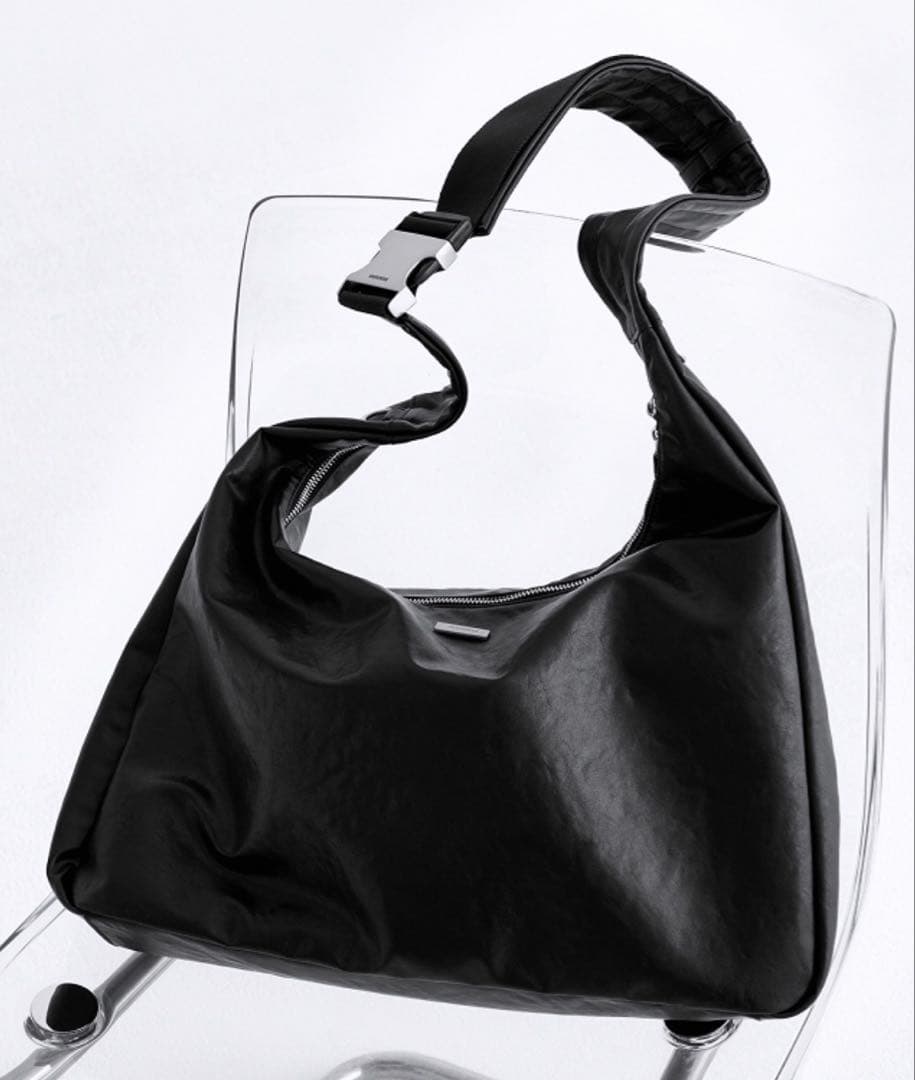 SEVENTEEN エスクプス クロスバック