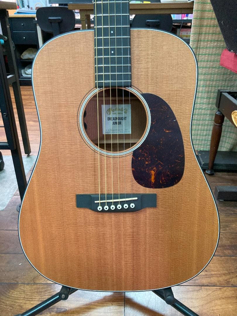 ♪超価格　マーチン　ドレッドノートジュニア　エレアコ　専用ギグバッグ付き