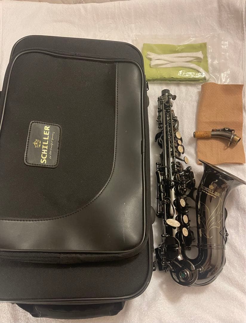 ソプラノサックス Schiller Curved。Germany