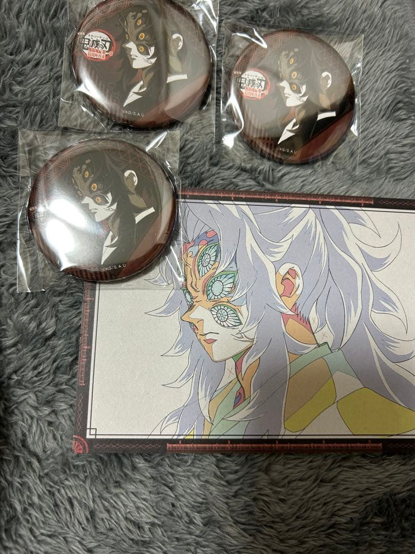 鬼滅の刃 黒死牟缶バッジ3個セット 黒死牟おすそわけポストカード