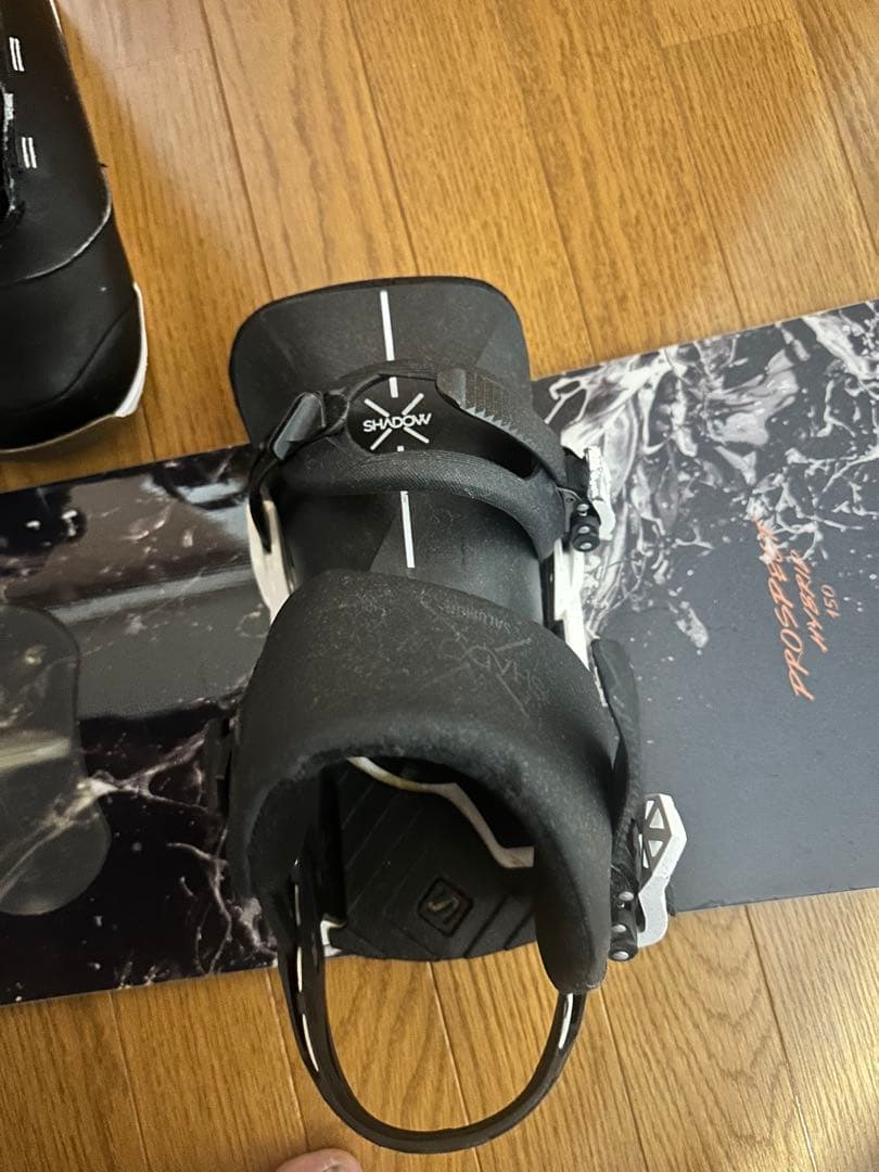 最終値下げSALOMON スノーボード ビンディングブーツ付き