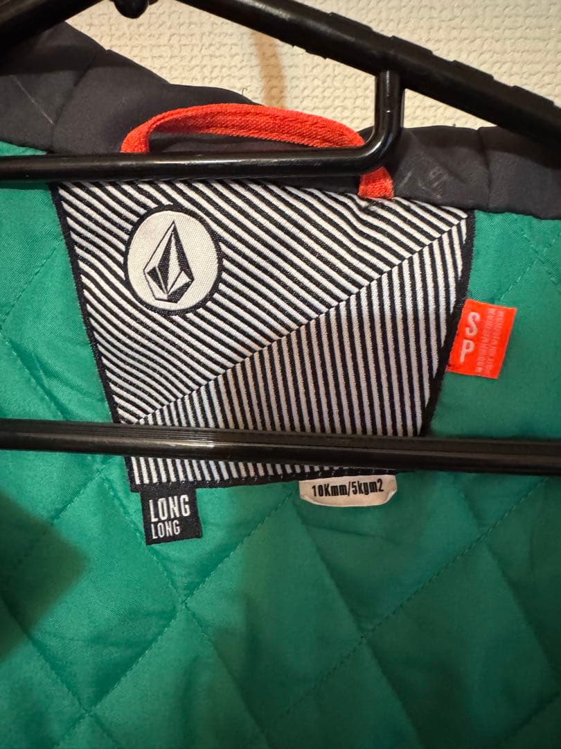 VOLCOM スノーボードウェア（レディース）
