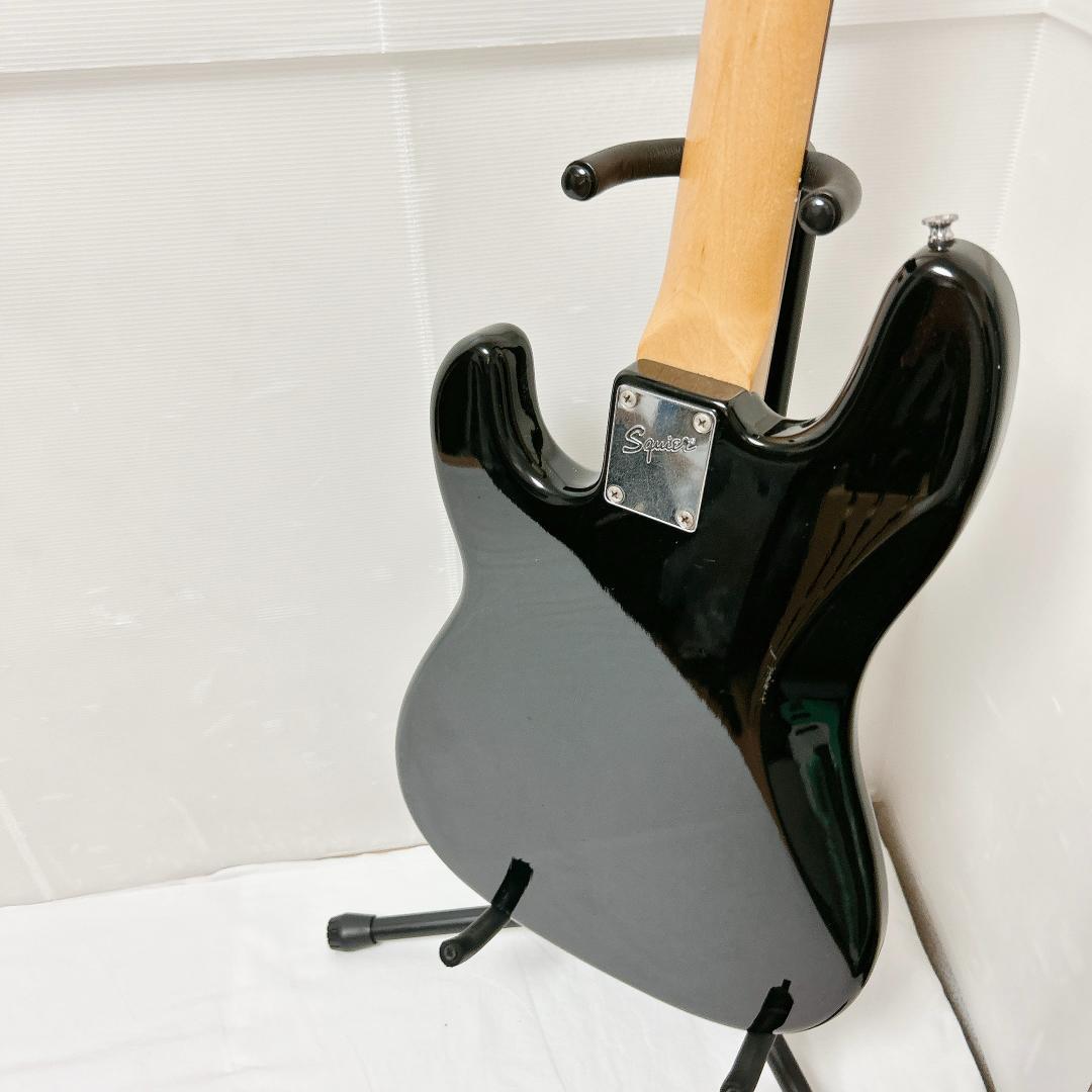 美品 Squier スクワイヤー プレシジョンベース プレベ 黒 ブラック