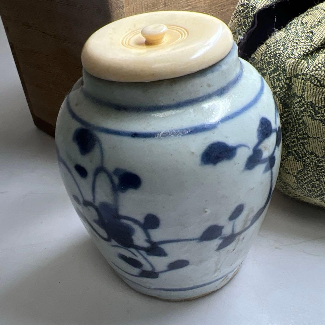 中国明時代　古染付茶入　木箱付　高さ約8㎝　東Y7-1226☆2Fタエサカ