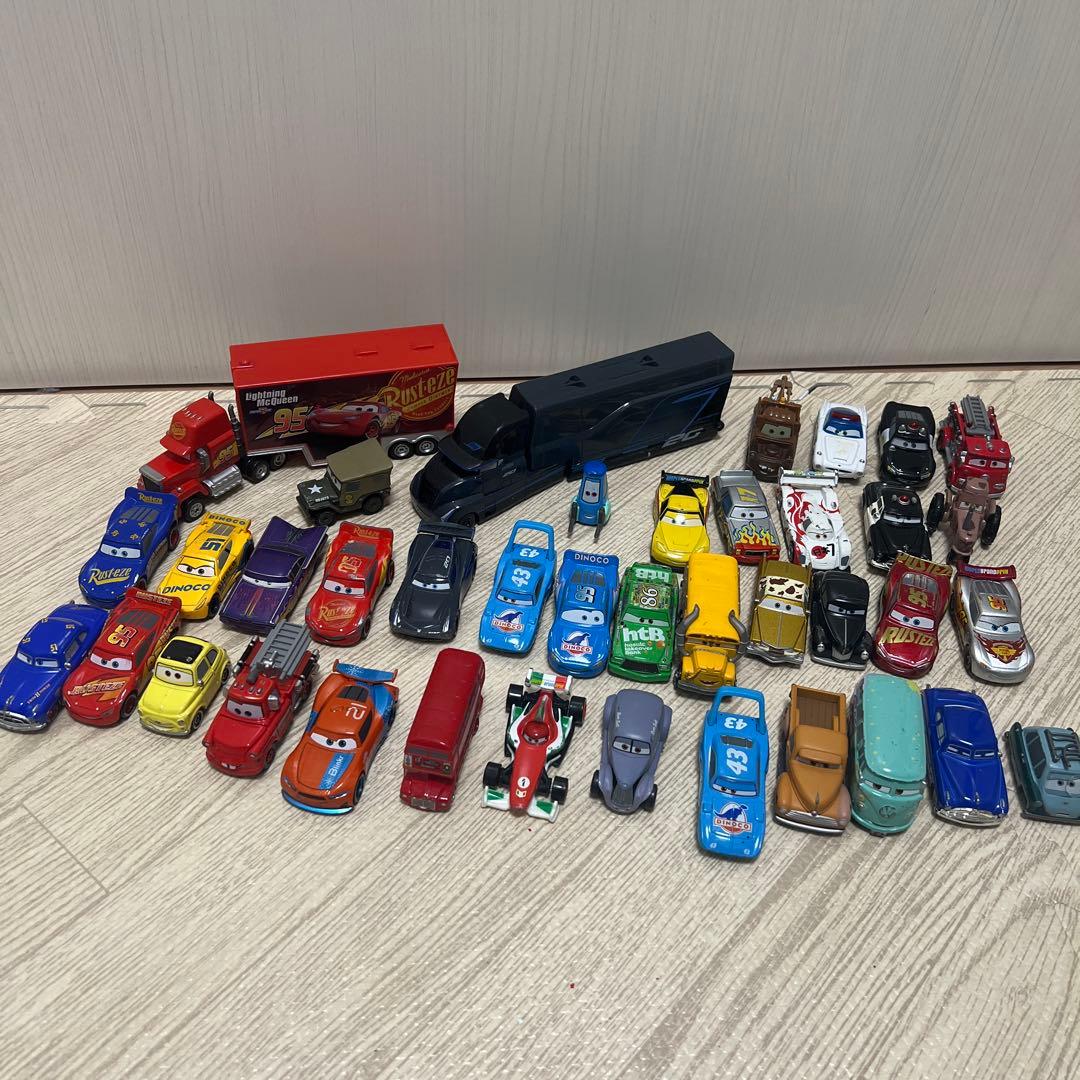 廃盤多数！カーズ ミニカー 39台セット トレーラー付き