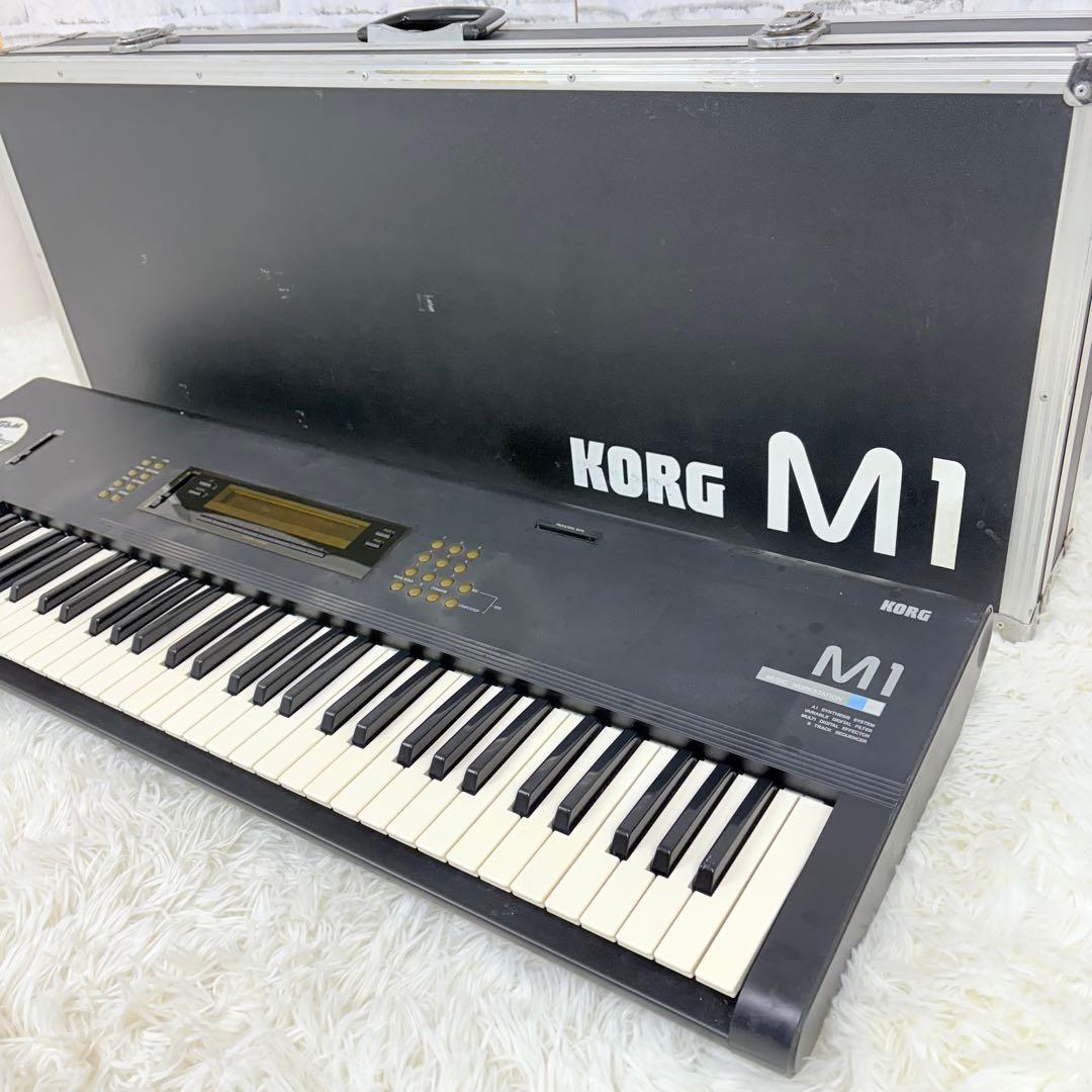 KORG M1 シンセサイザー ハードケース付き コルグ 希少 鍵盤楽器
