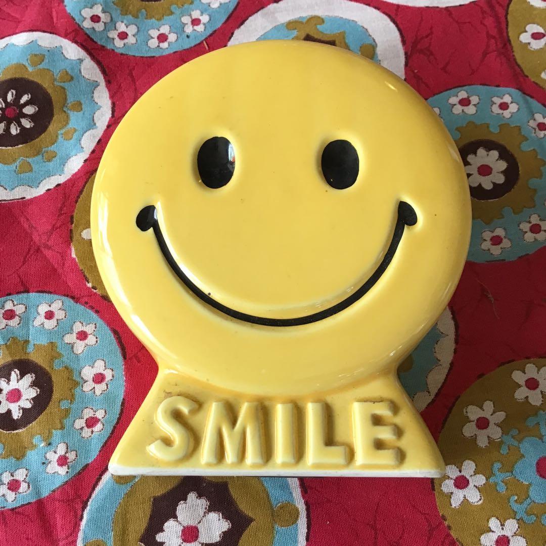 レトロ　ビンテージ　スマイリーフェイス　貯金箱