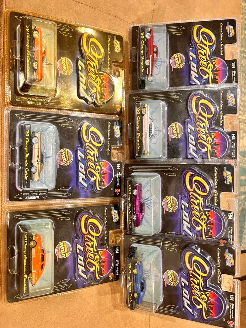 jada toys street low ローライダー　ミニカー　1/64