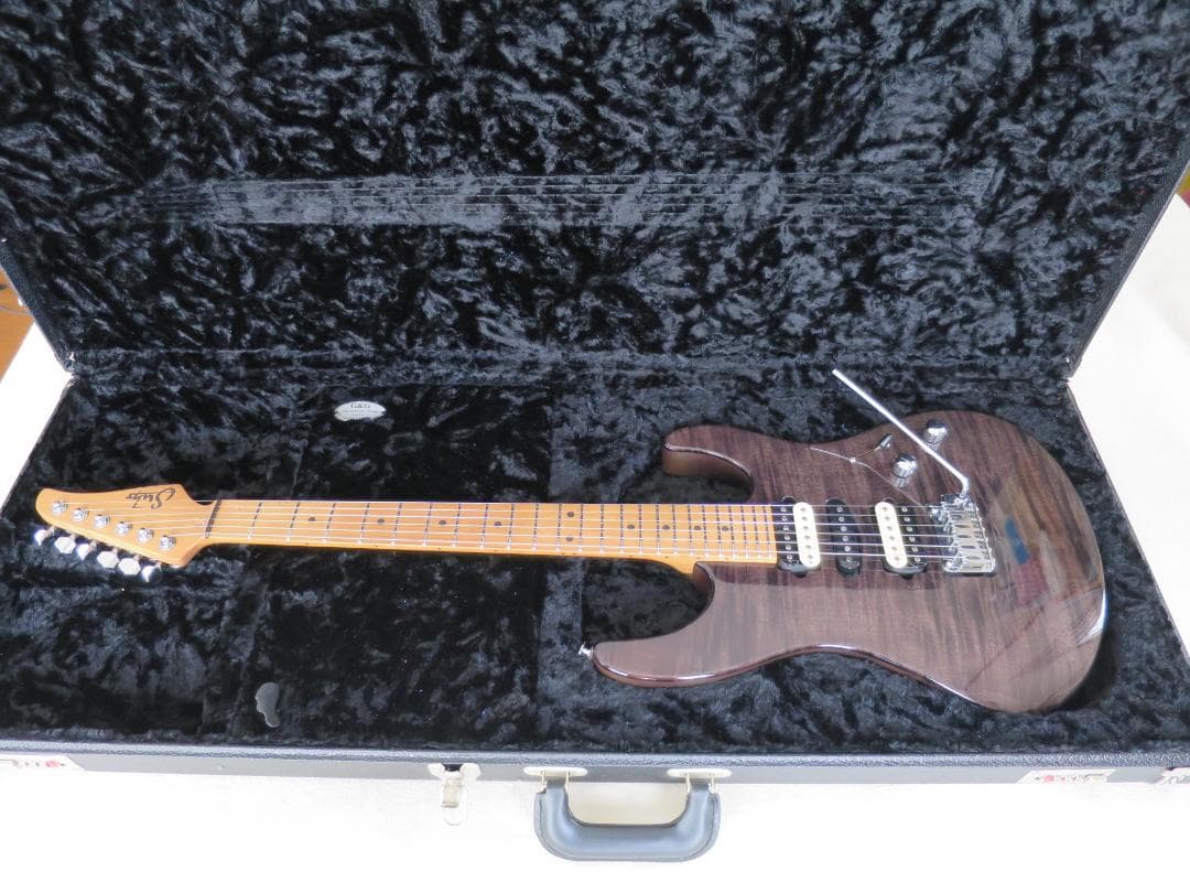 Suhr Modern (Trans Black) 新品同様・ほぼ未使用