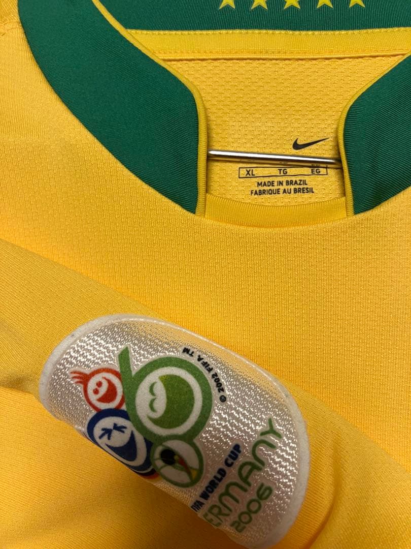 支給ブラジル代表ロナウジーニョ直筆サイン入り長袖2006wcユニフォーム