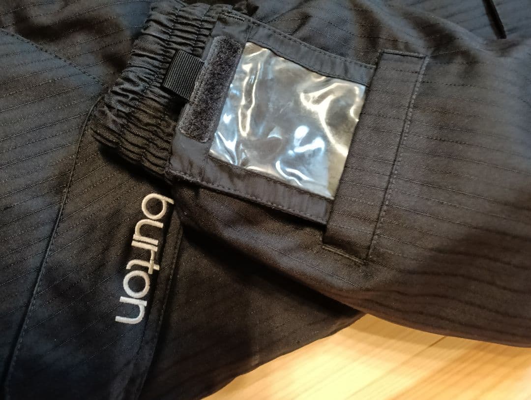 Burton 子ども用スノーボードウェアセット