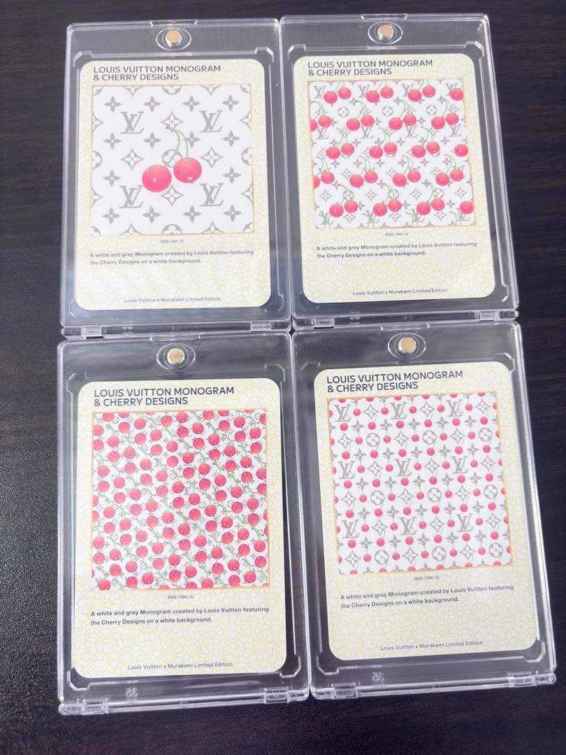 ルイ・ヴィトン 村上隆コラボ トレカ　ホワイトモノグラムとチェリー