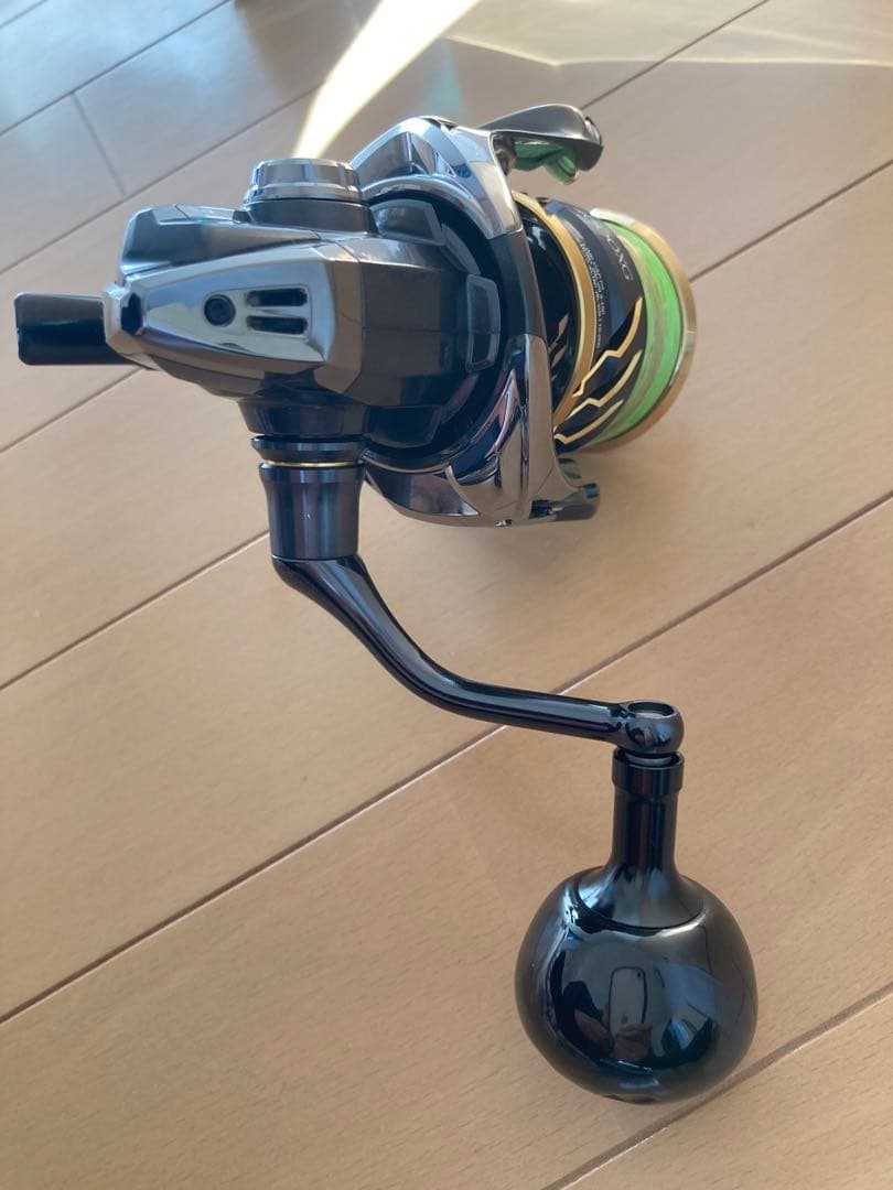 20ツインパワー4000XG スピニングリール