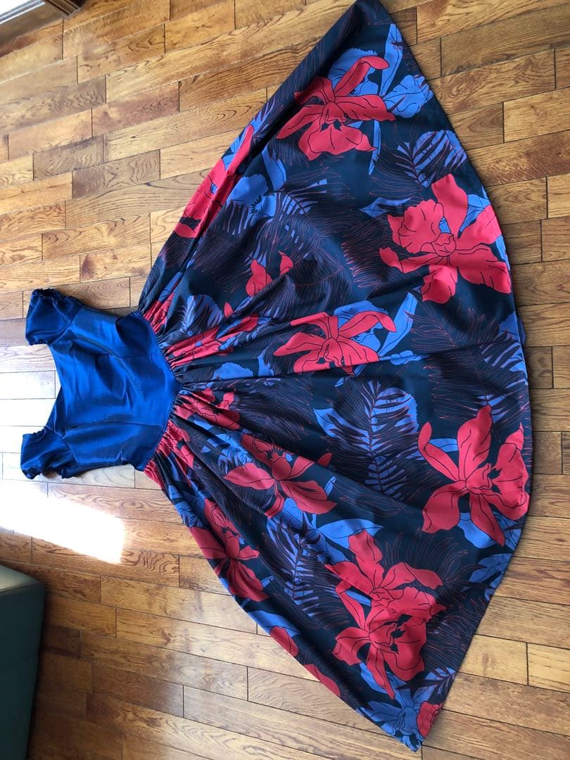 フラダンス用 花柄フレアドレス　お値下げしました