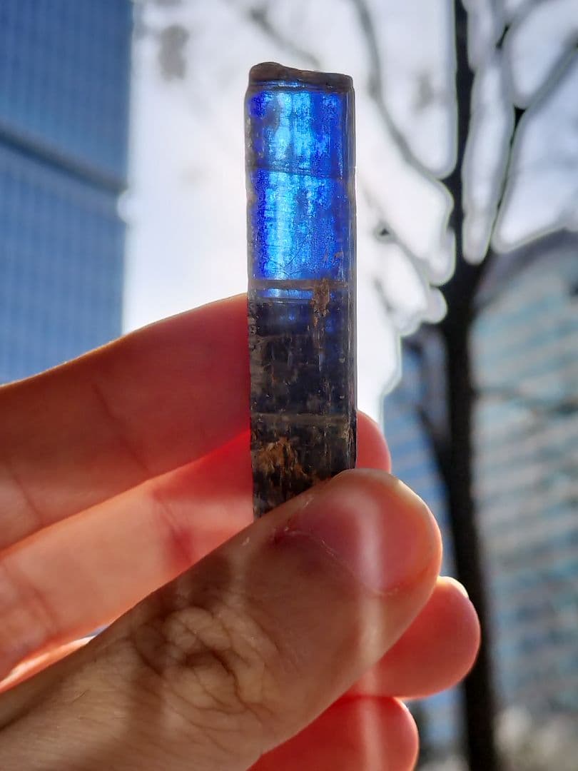 【早いもの勝ち超特価】ヒマラヤカイヤナイト原石