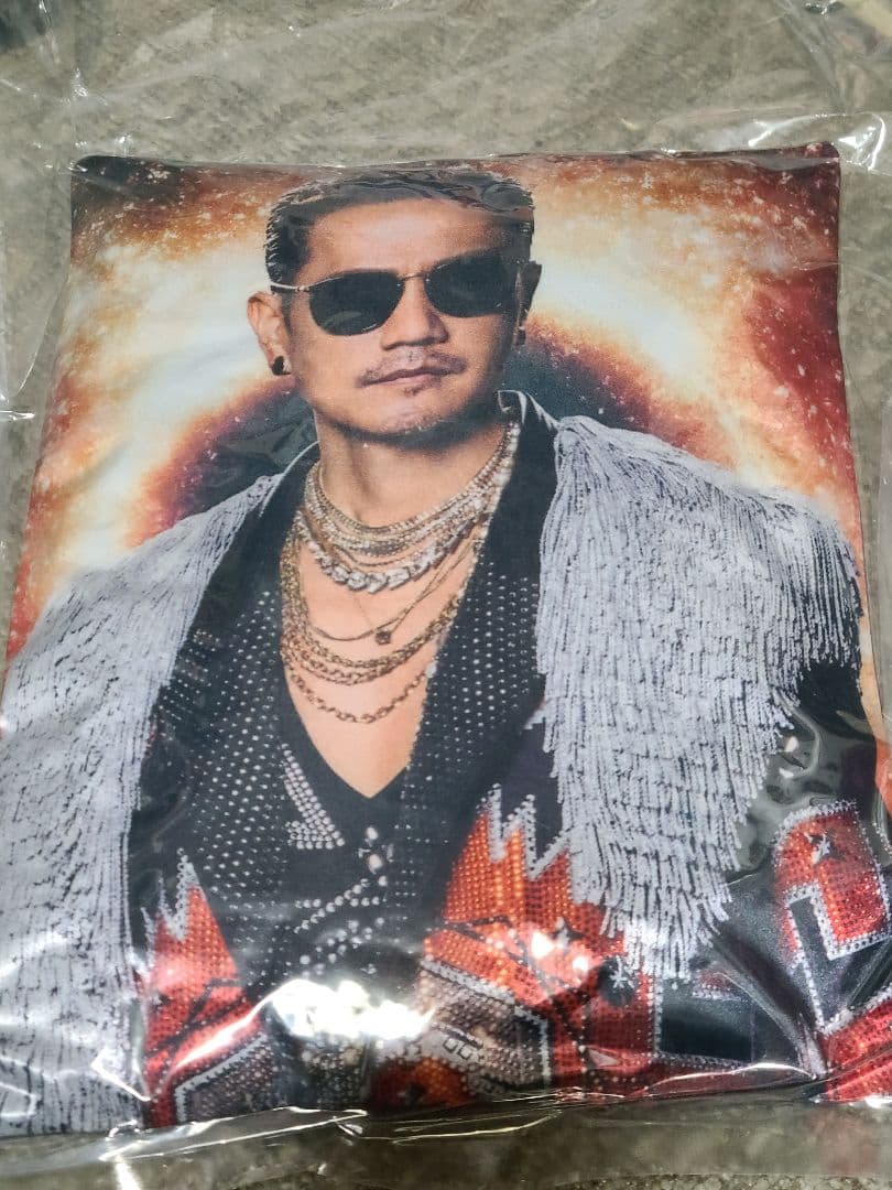 EXILE　ATSUSHI　REASON　クッション　ガチャ