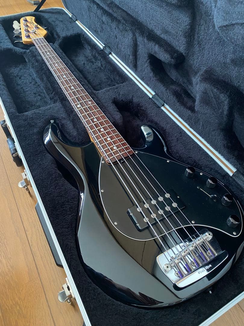 森匡　Musicman stingray 5
