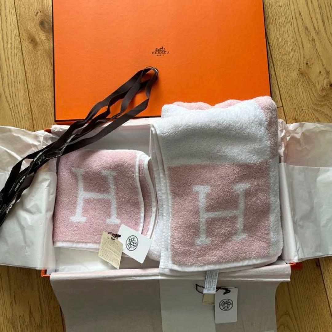 【新品未使用】エルメス　バスタオル　カレタオル　ギフト
