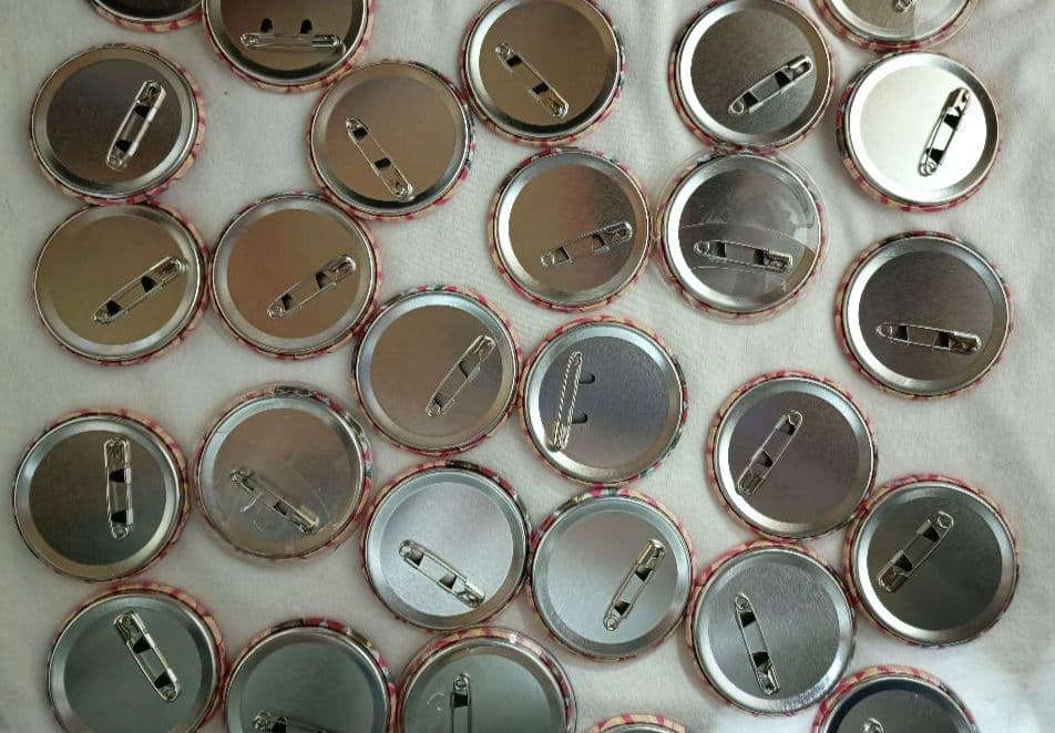 すとぷり　莉犬　缶バッチ　2022　spring 等身