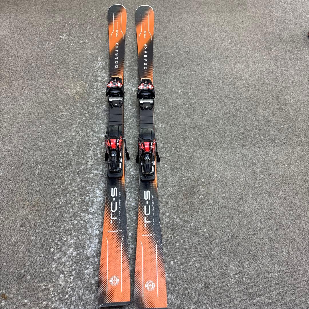 OGASAKA 2025〜2026 TCS スキー板滑走時間14日間使用傷あり。