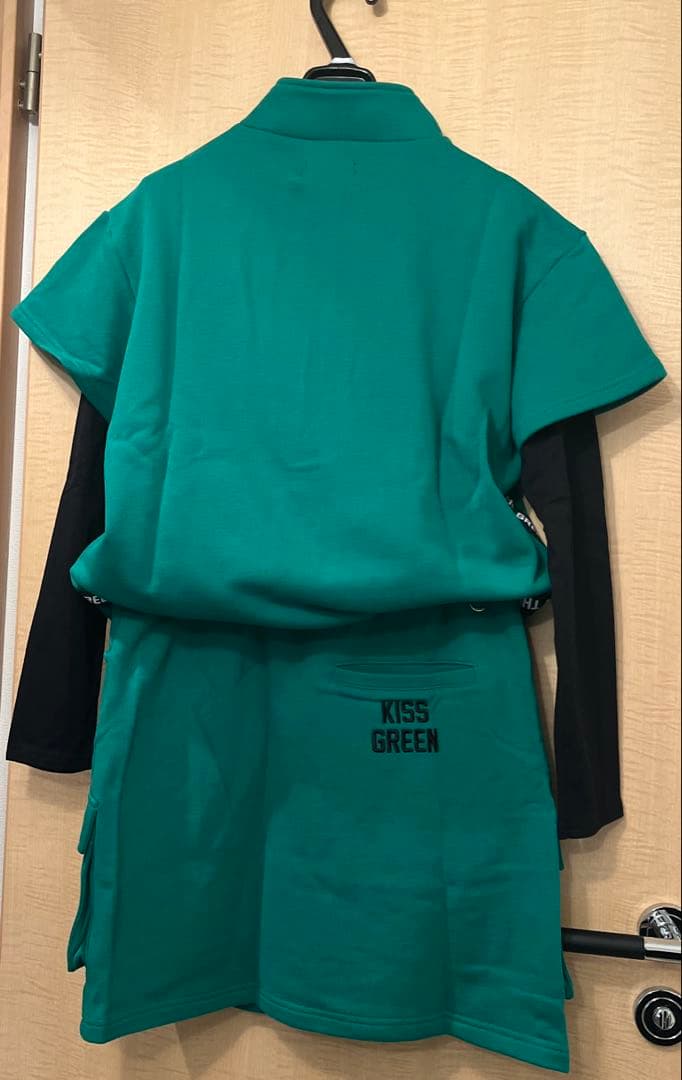 ！新品！キスオンザグリーン　セットアップ＆トップス　￼ Lサイズ