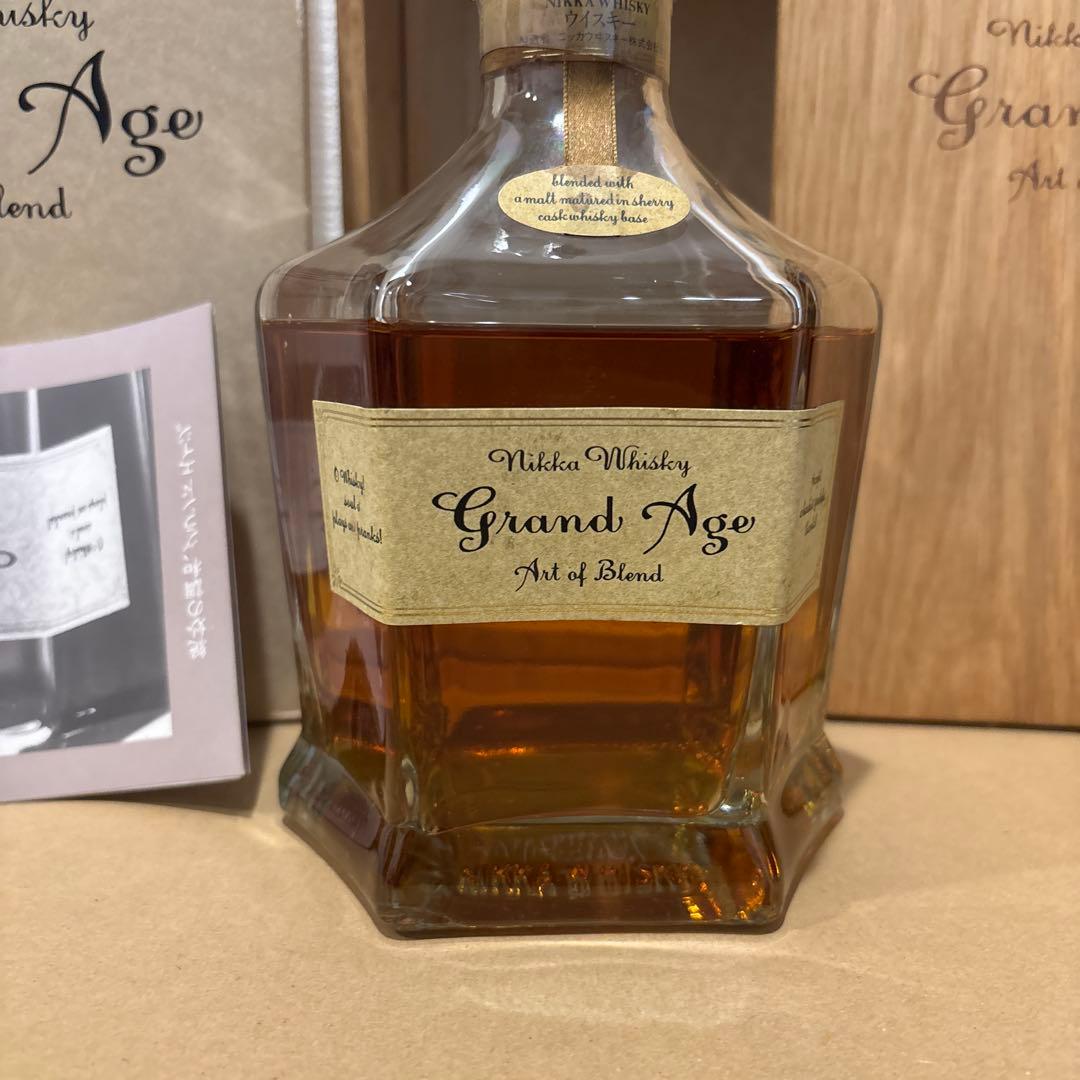 ニッカウイスキー　Grand Age グランドエイジ ウイスキー　木箱付　（2）