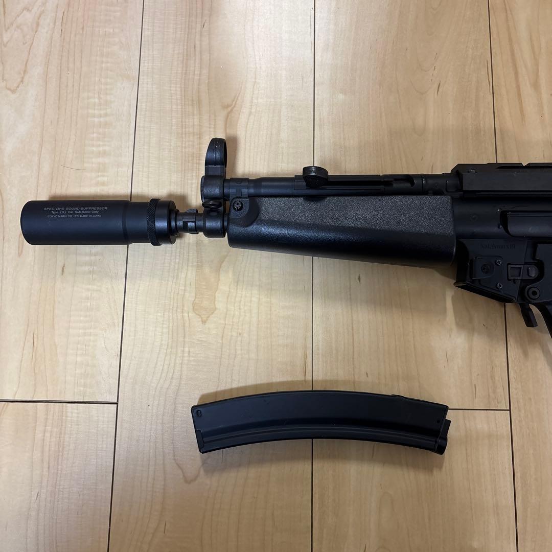 東京マルイ　MP5J バッテリー、充電器付き