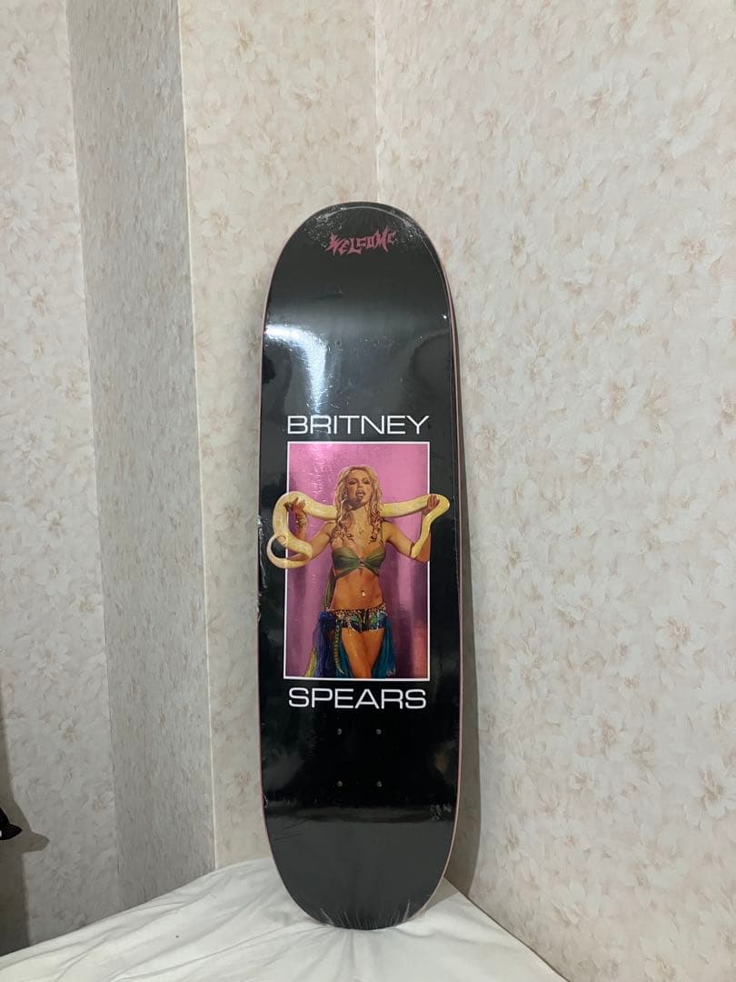 スケートボード WELCOME X BRITNEY SPEARS 8.8
