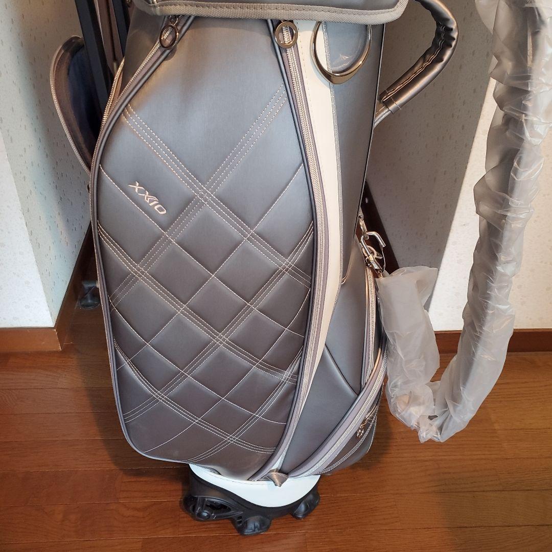 XXIO レディース キャディバッグ キャスター付き