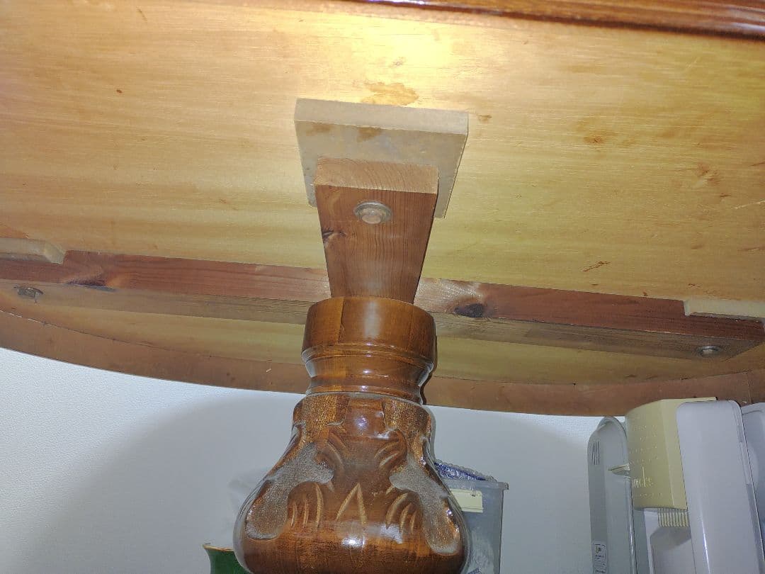 イタリア製クラシック木製楕円形テーブル