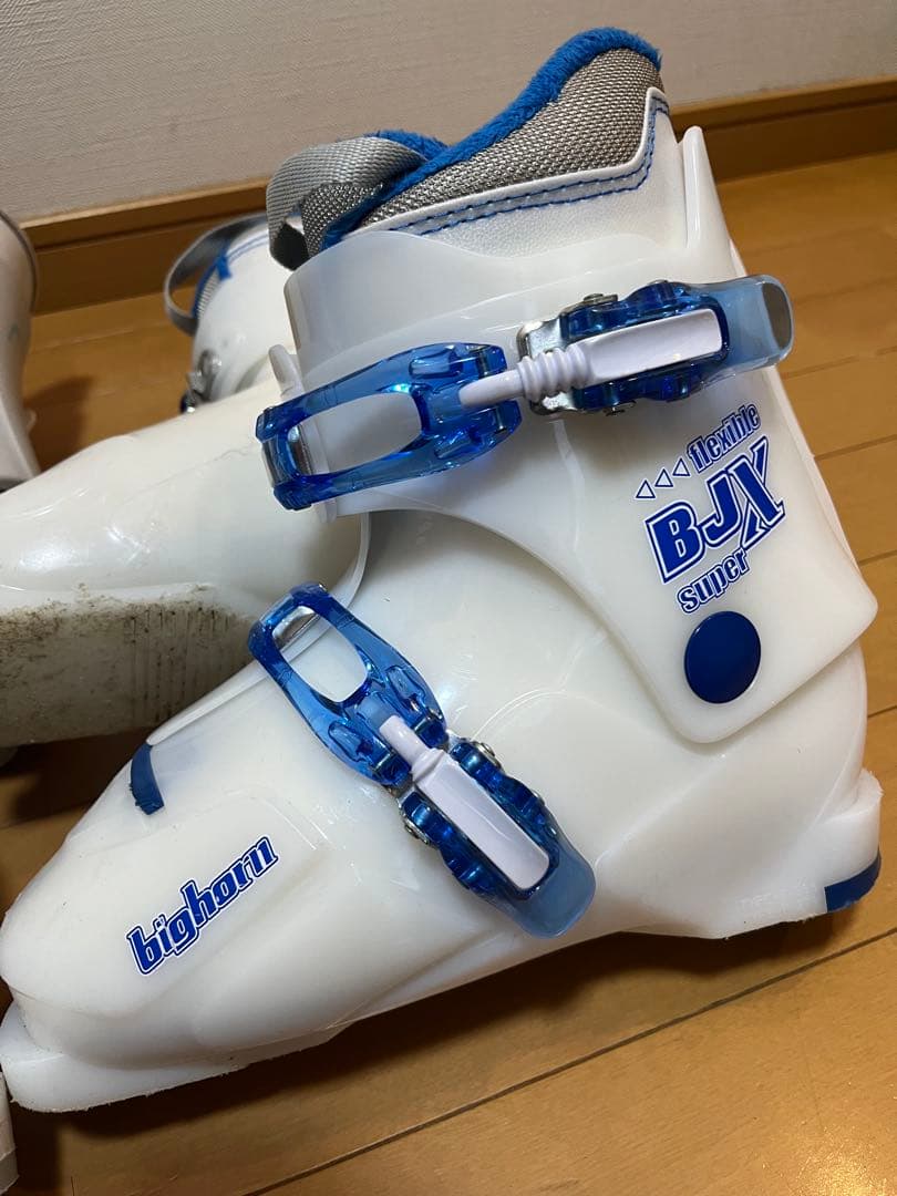 板138 cm身長125-155cm用、写真右側のみ靴23 cmスキーセット