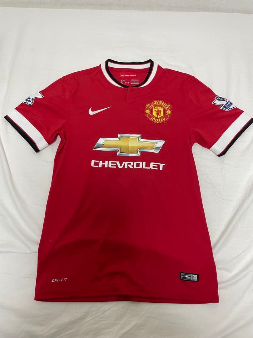 マンチェスターユナイテッド　ユニフォーム　ヤヌザイ