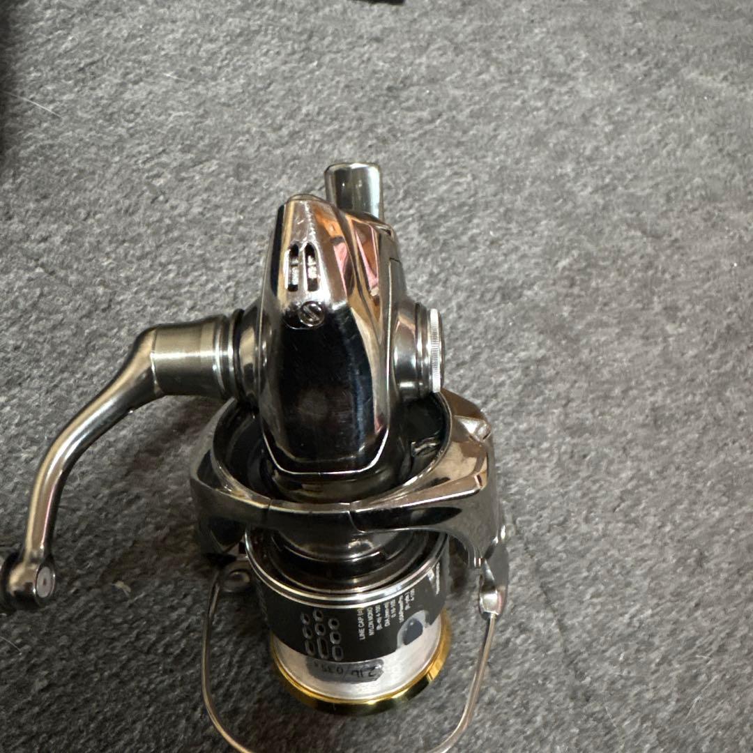 SHIMANO 18STELLA C2000S スピニングリール