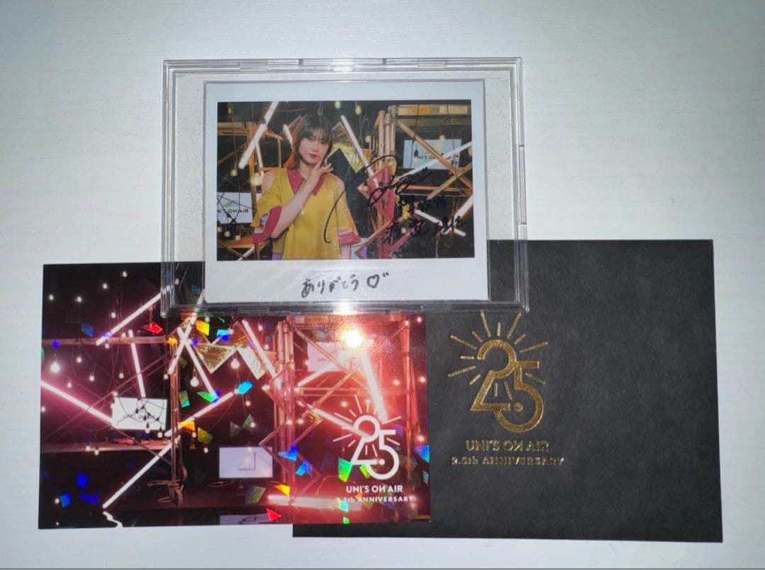 櫻坂46 渡邉理佐　ユニエア 直筆サイン入りチェキ