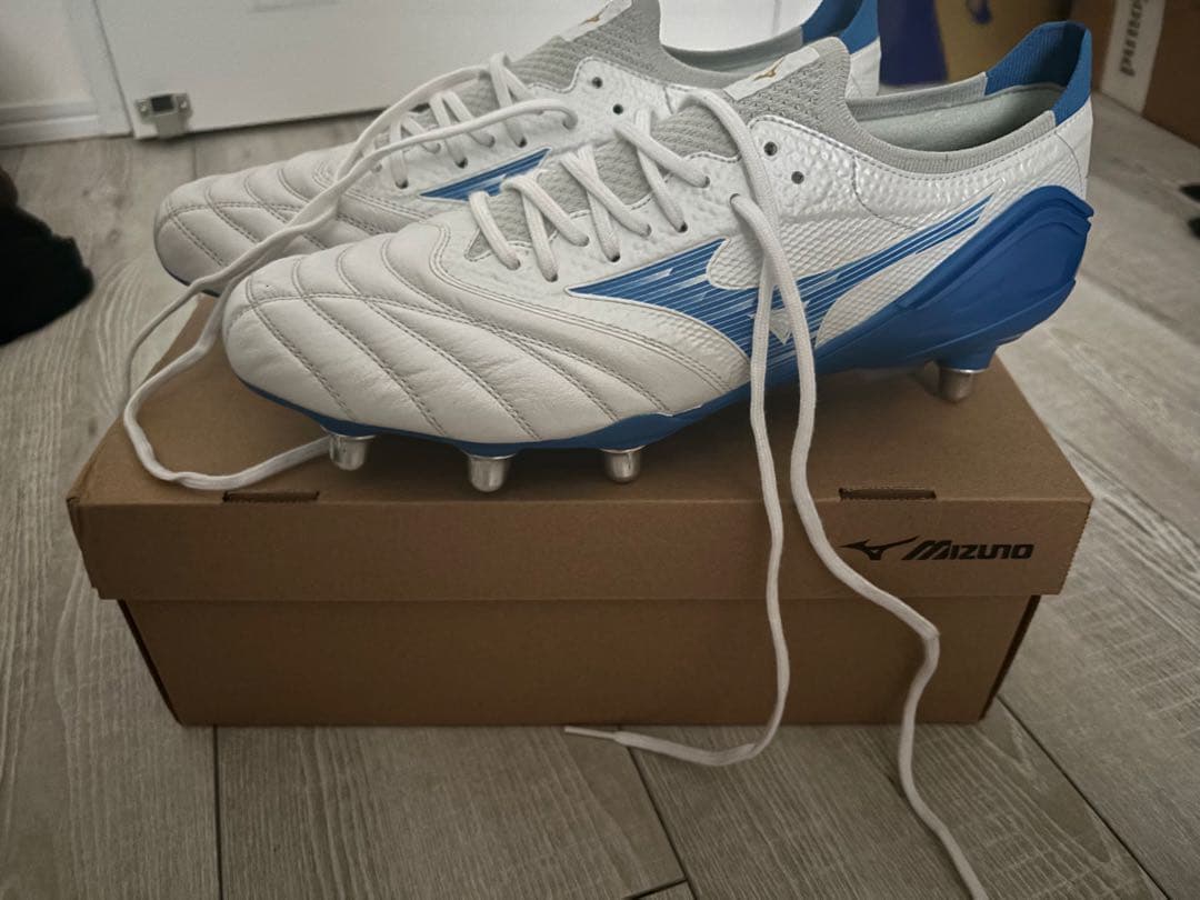 MIZUNO　MORELIA NEO Ⅳ β elite 27.5cm