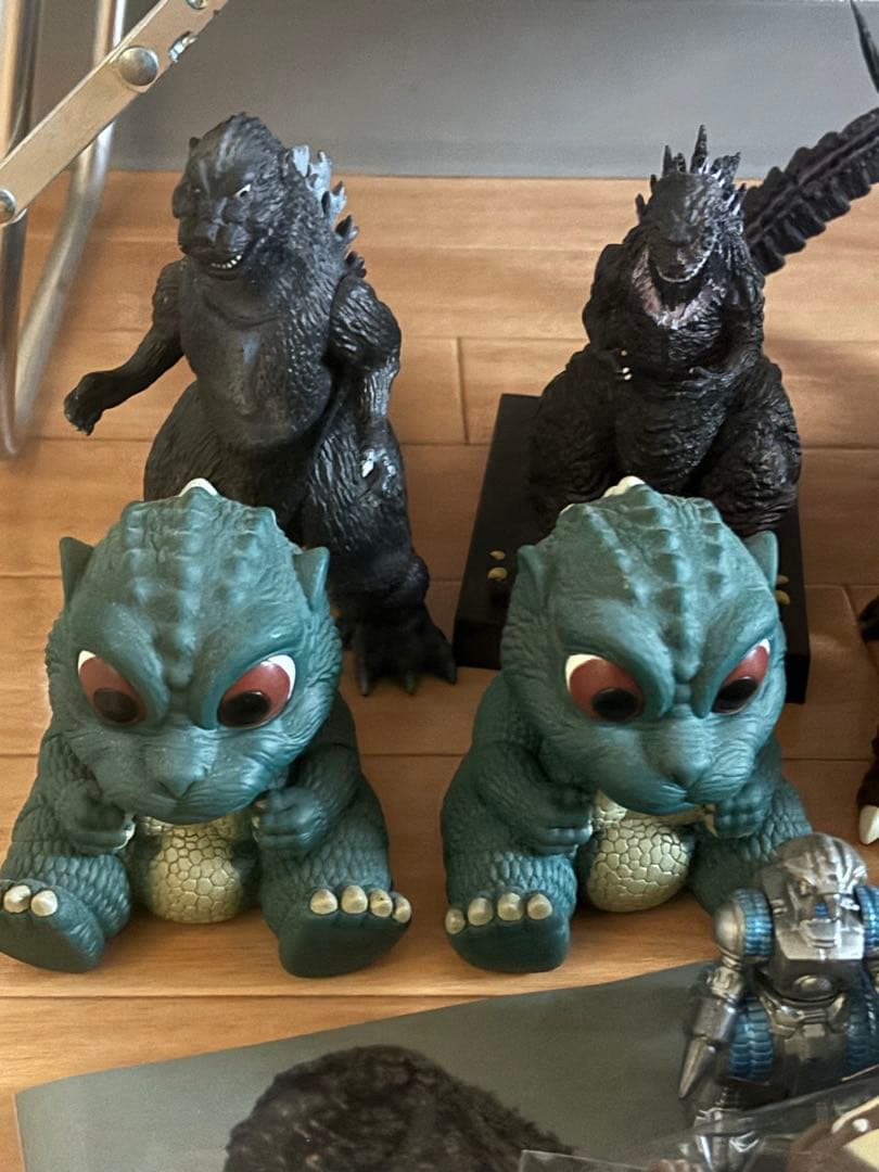 ゴジラ　シンゴジラ　キングギドラ　鎮座獣　東宝怪獣　フィギュアセット多数