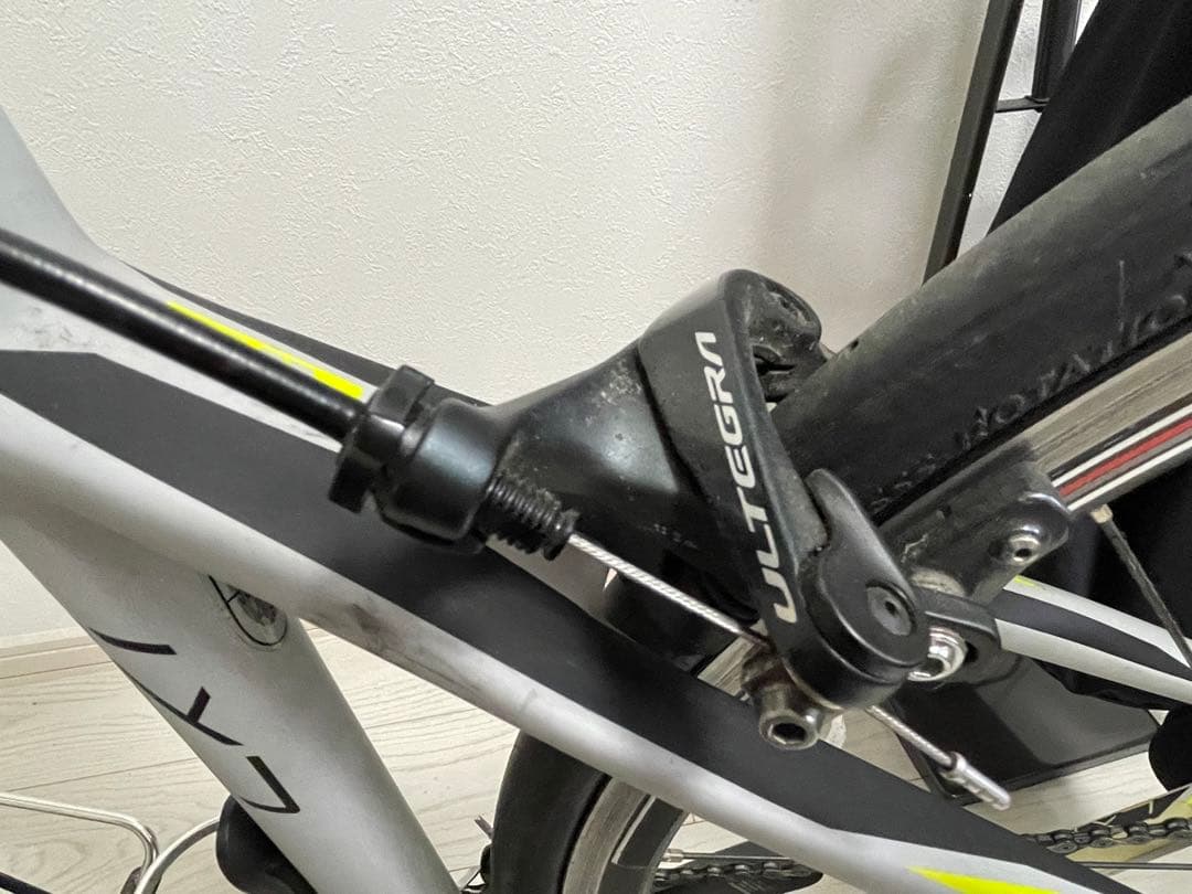 【完成車】SCOTT カーボンロードバイク CR1