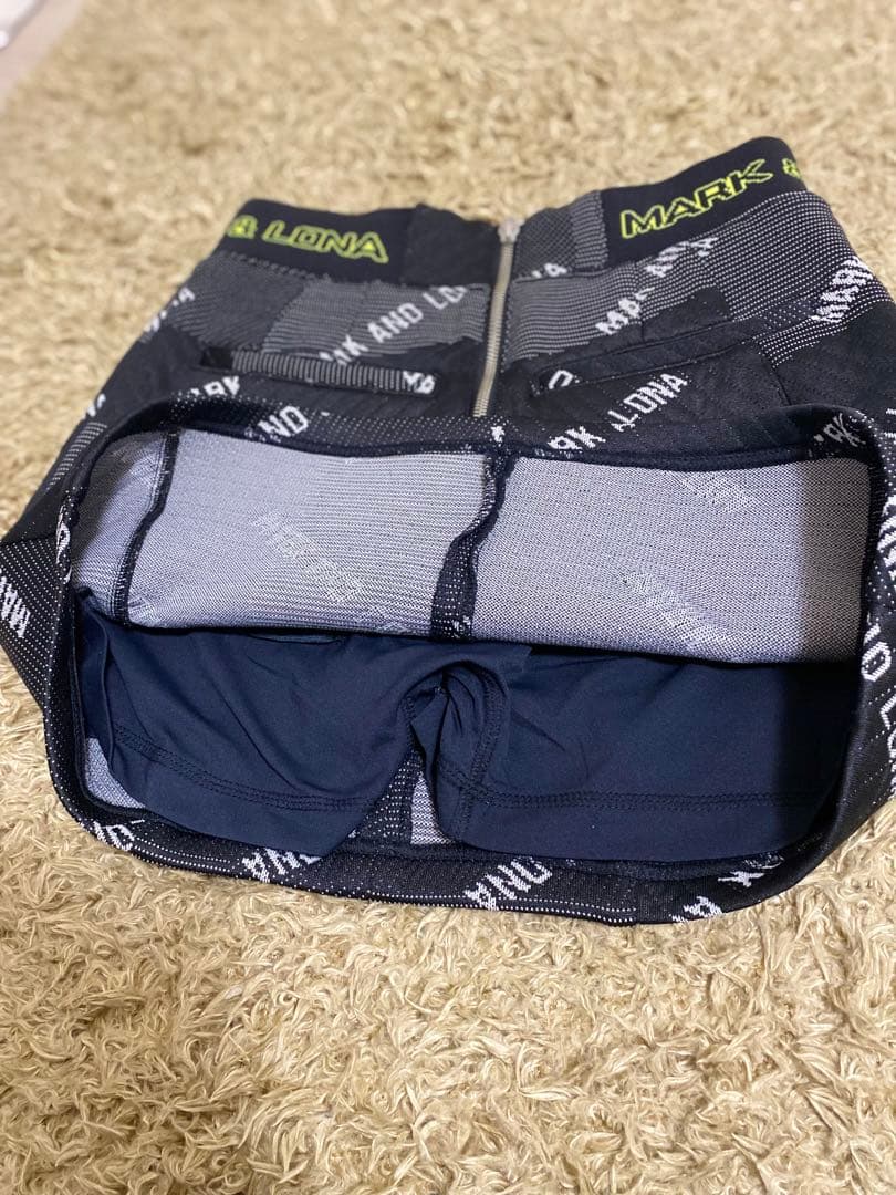 マーク＆ロナ ゴルフスカート 38