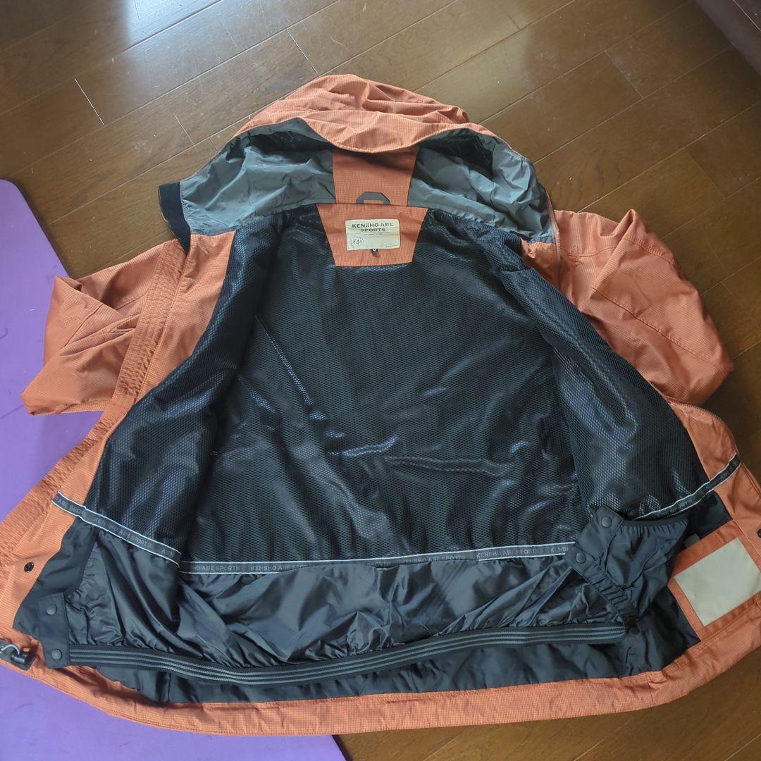 スノーボードウェア　ニット帽と膝当て付き