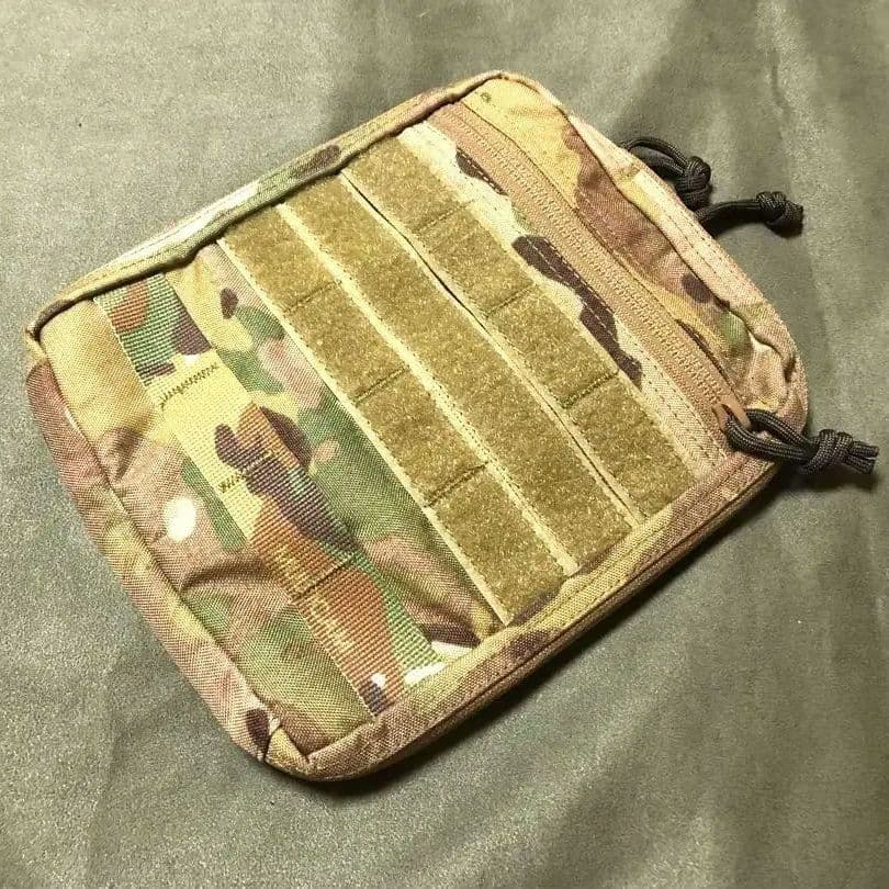 【実物】【絶版品】 アドミンポーチ　マルチカム