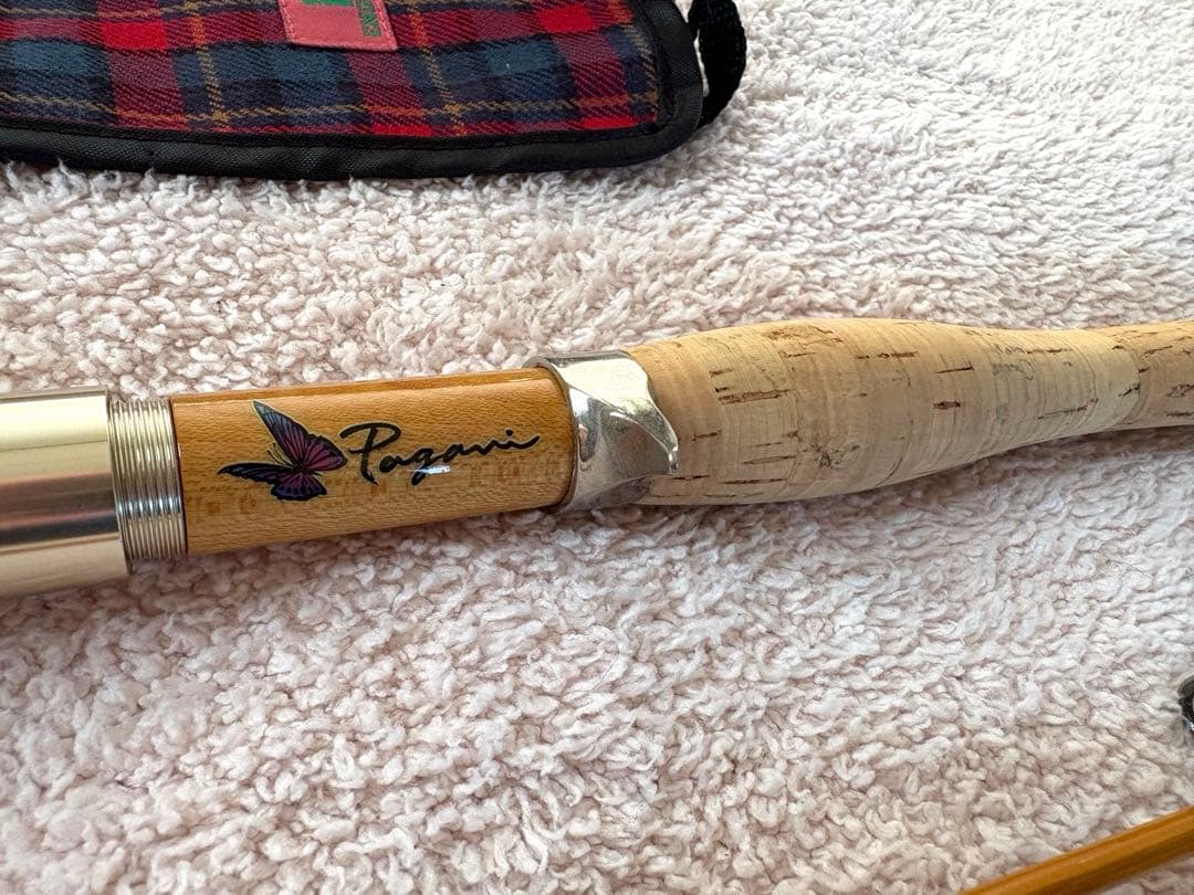 Megabass PAGANI メガバス パガーニロッサプレグンタ イトウ