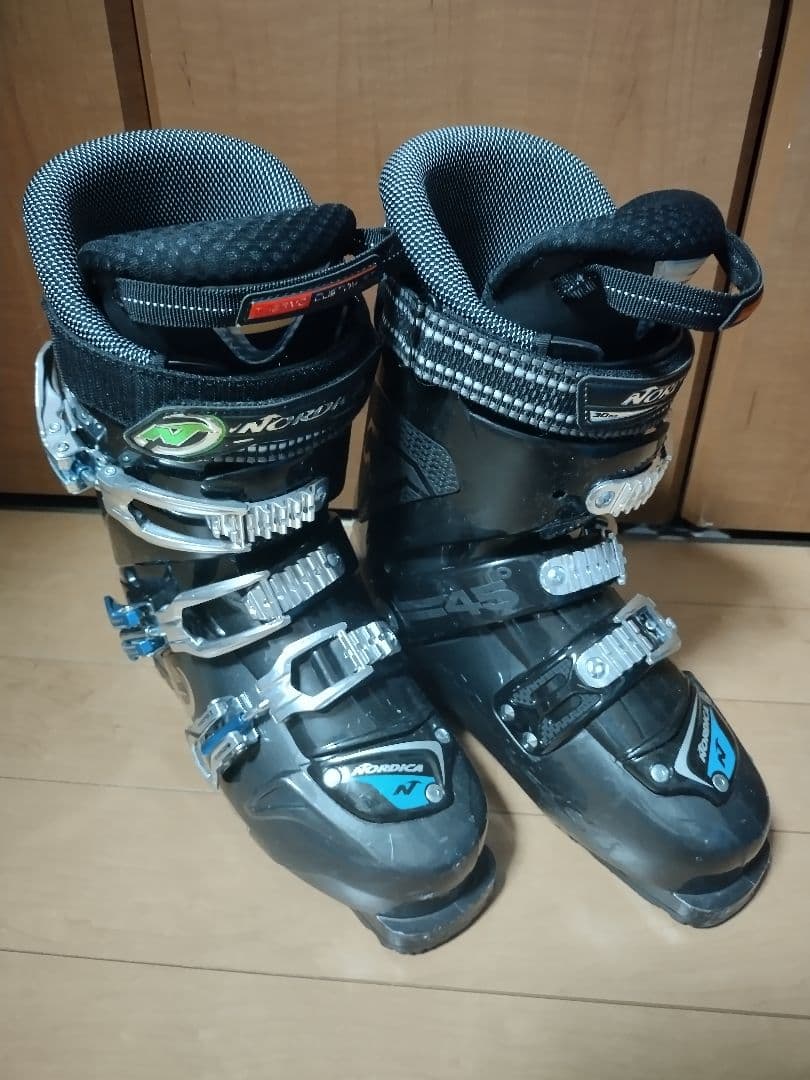 ノルディカ　スキーブーツ　26.5cm