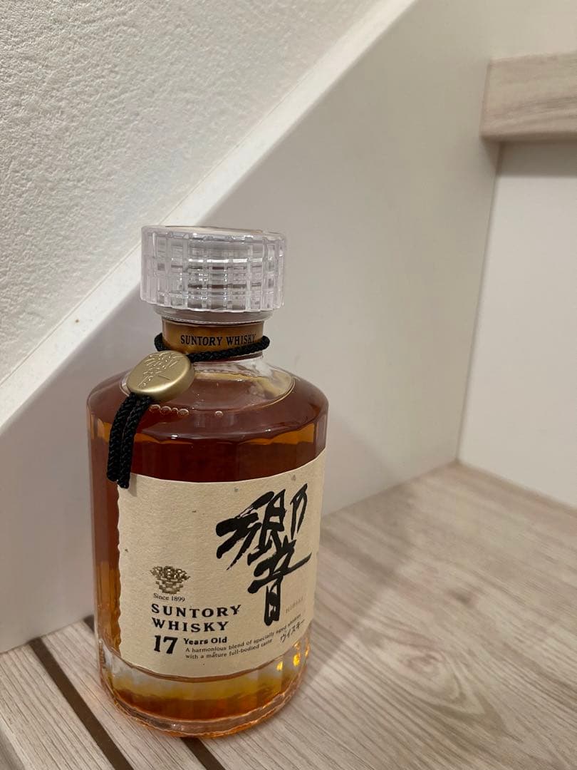 サントリー　ウイスキー　響17年180ml
