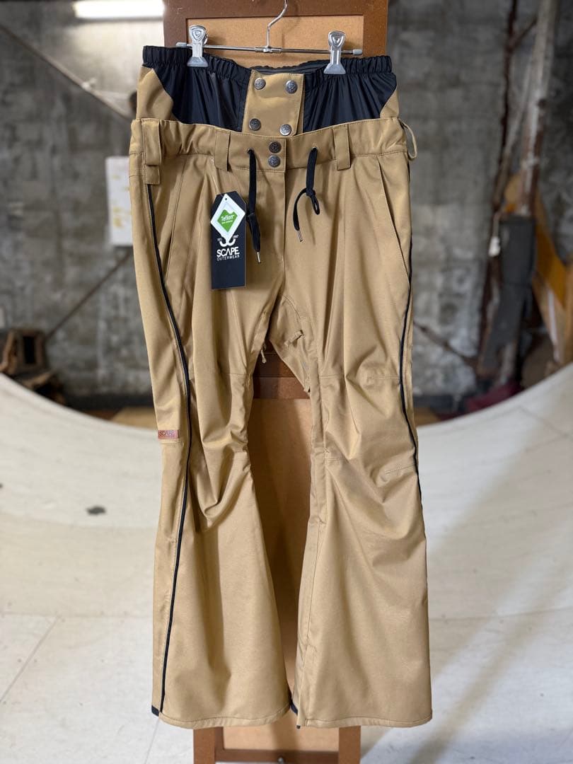 【新品】SCAPE CELES PNT レディースウェア　パンツ　スノーボード